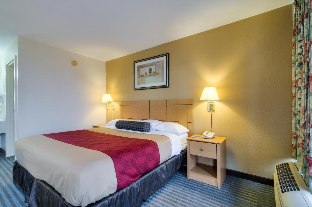 Econo Lodge Shorewood Pokoj fotografie